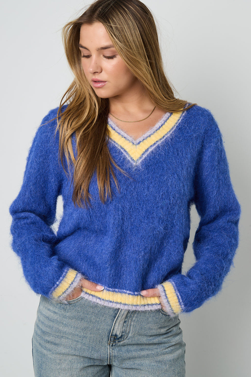 Gebreide Polyestervezel Vrouwen V-hals Trui Casual Kleurcontrast
